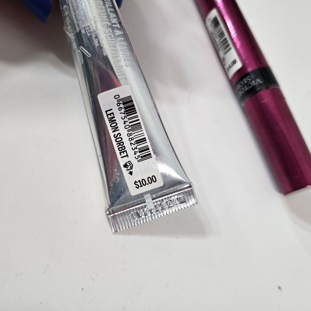 NWT bundle of Victoria's Secret lip gloss - Picture 5 of 10